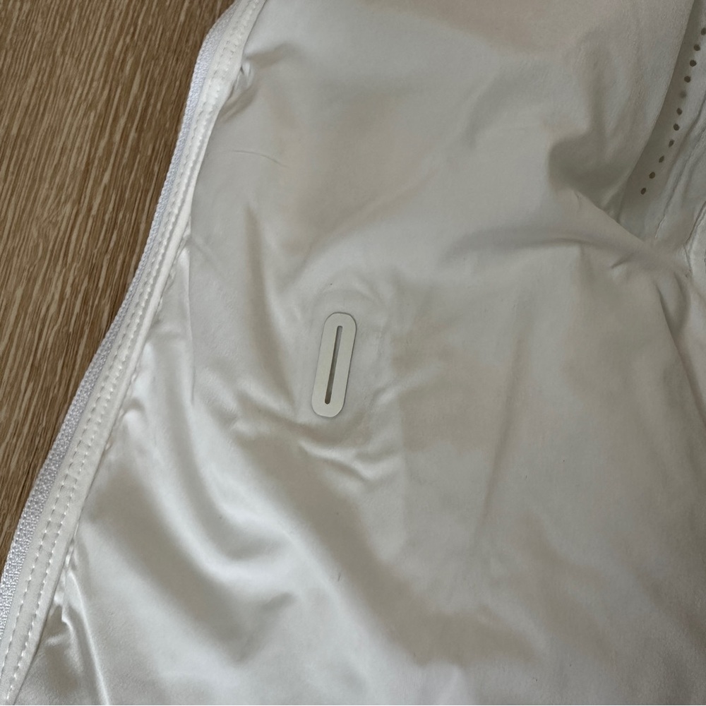 Lululemon White Run For Cold Jacket - Picture 15 of 16